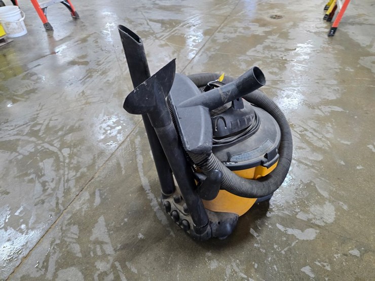 #9715-•-shop-vac-12-gallon-shop-vac-image-4