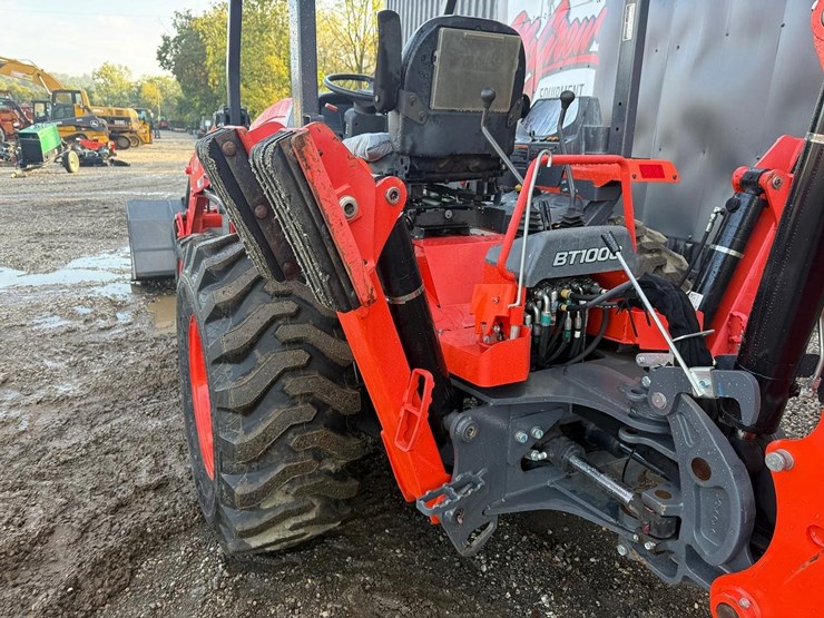 2019-kubota-l47-image-21