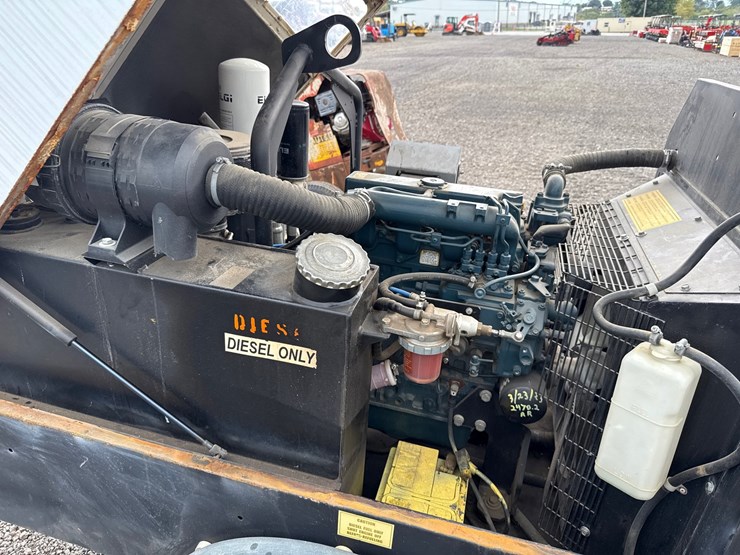 #2077-•-2017-rotair-toable-air-compressor-image-7