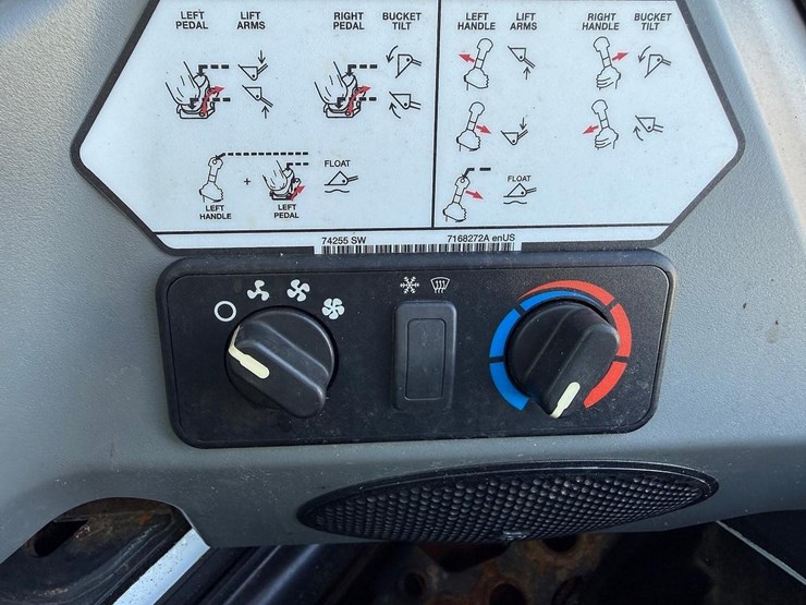 2018-bobcat-s550-image-17