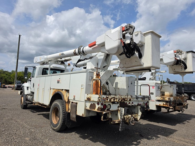 2012-ford-f750-image-28