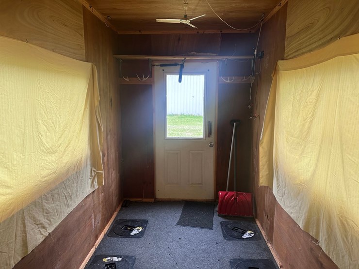 #1340-•-8-hole-ice-shack-(located-in-osseo,-wi)-image-9