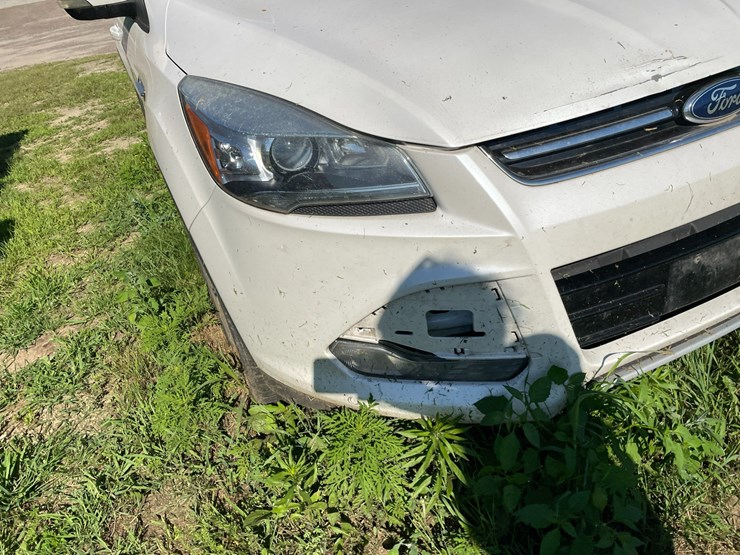 2014-ford-escape-titanium-image-14