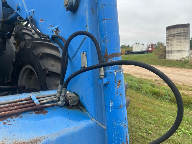 new-holland-92lb-image-13