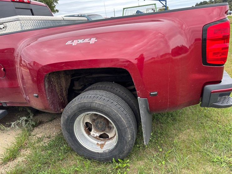 2019-chevrolet-silverado-3500hd-image-10