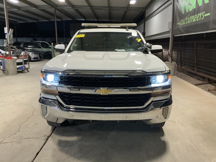 2018-chevrolet-silverado-1500-image-3