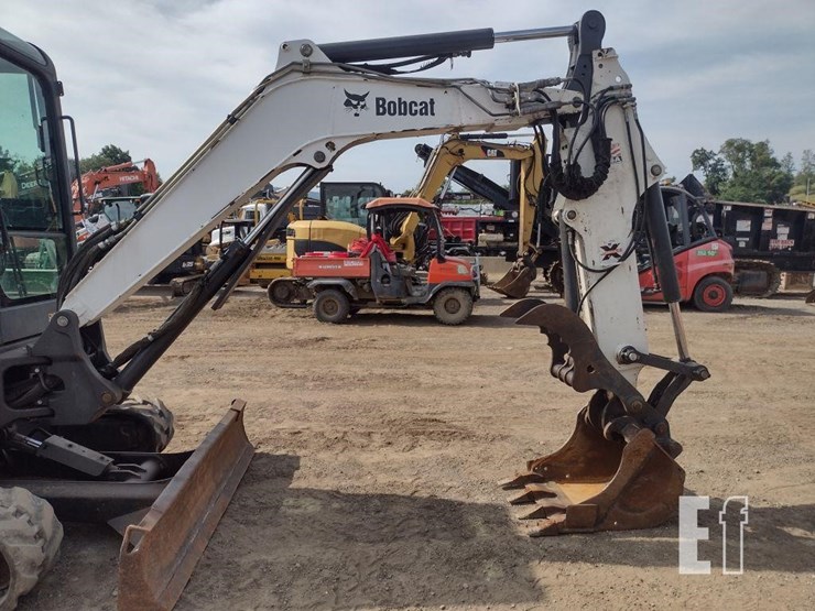 2012-bobcat-e35-image-26