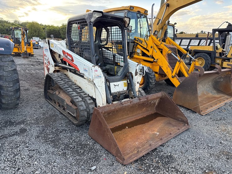 2021-bobcat-t550-image-3