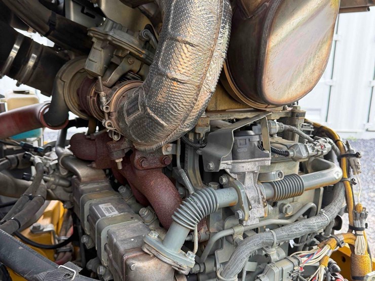 2021-deere-344l-image-20