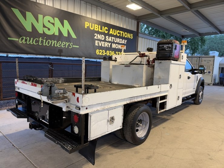 2019-ford-f550-image-10
