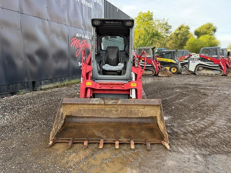 2020-takeuchi-tl8-image-7