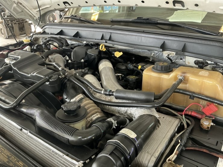 2015-ford-f550-image-11