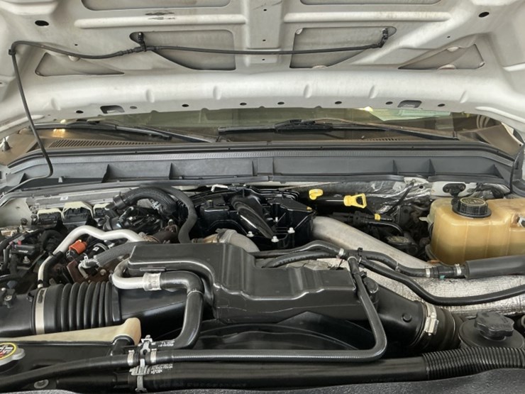 2016-ford-f550-image-11