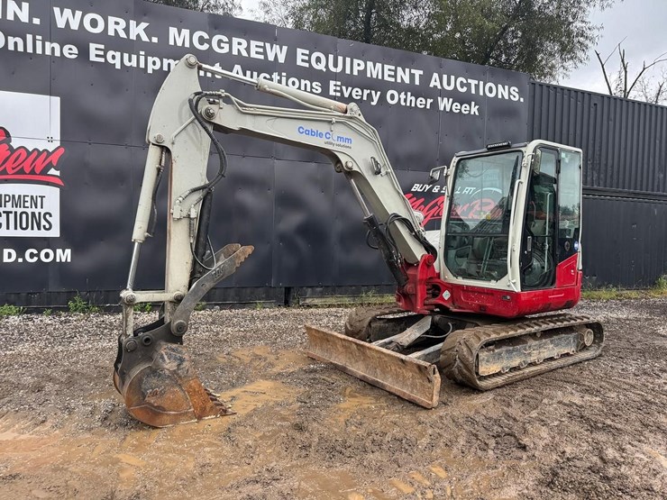 2016-takeuchi-tb260-image-2