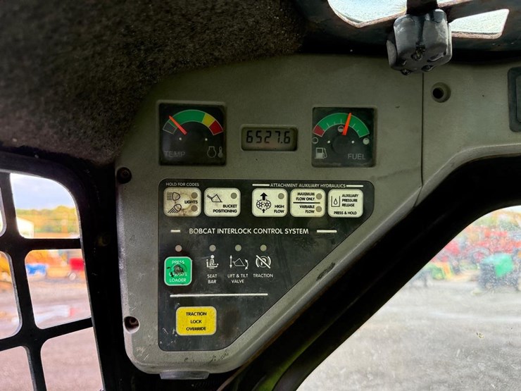 2004-bobcat-s150-image-22