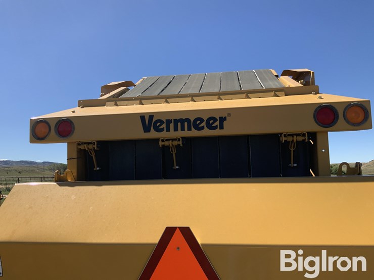 2017-vermeer-605n-image-19