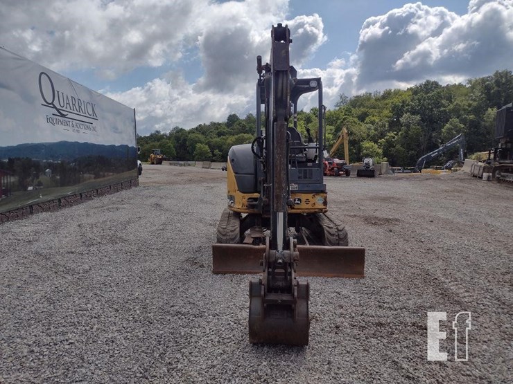 2015-deere-35g-image-2