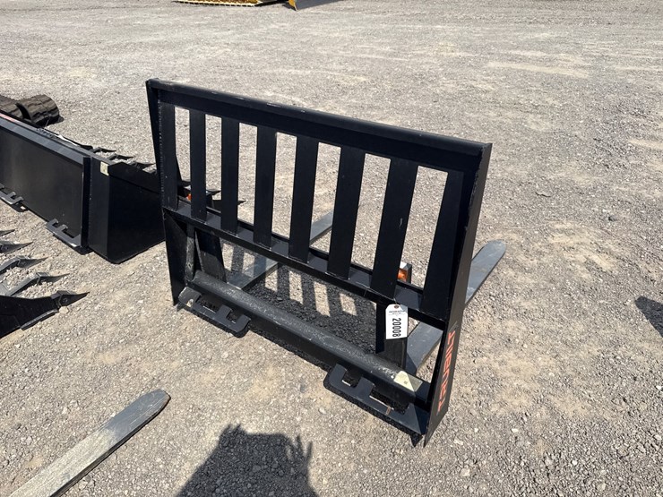 #2029-•-trubilt-42”-skid-steer-pallet-forks-image-2