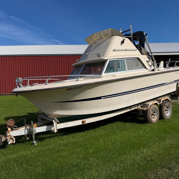 #2520 • Great Lakes Fishing and Pleasure Boat