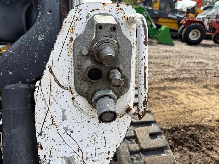 2019-bobcat-t650-image-11