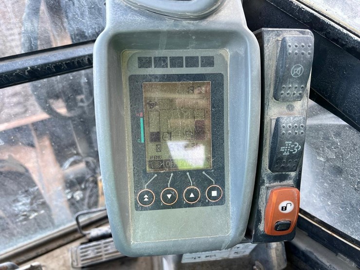 2017-deere-60g-image-21