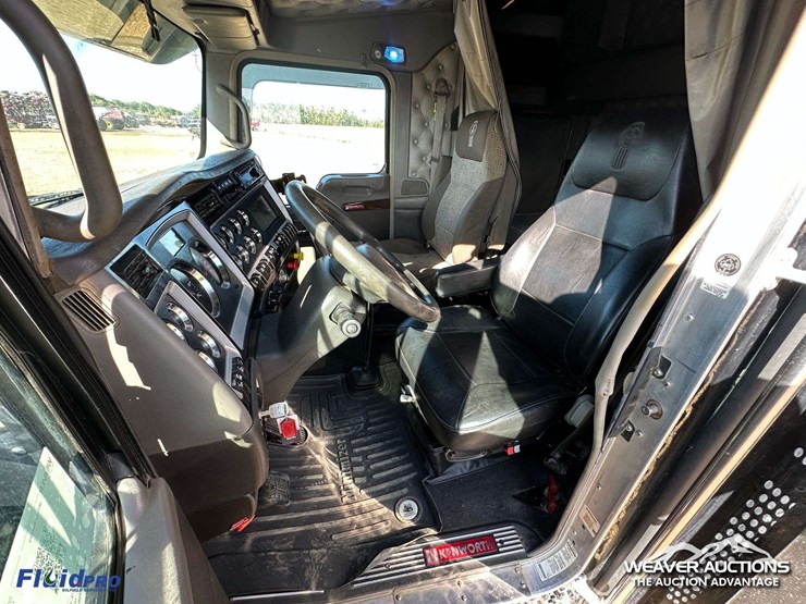kenworth-t800-image-8