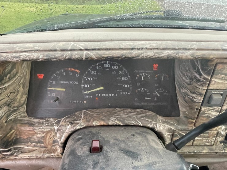 1996-chevrolet-3500-image-39