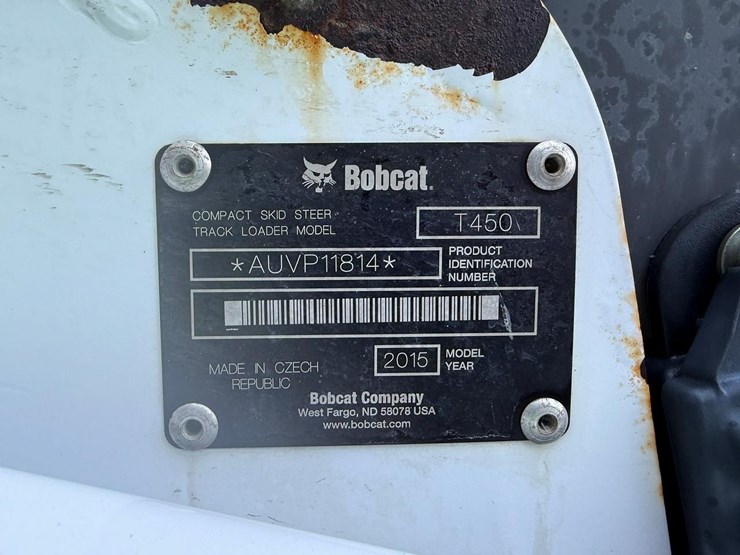 2015-bobcat-t450-image-26