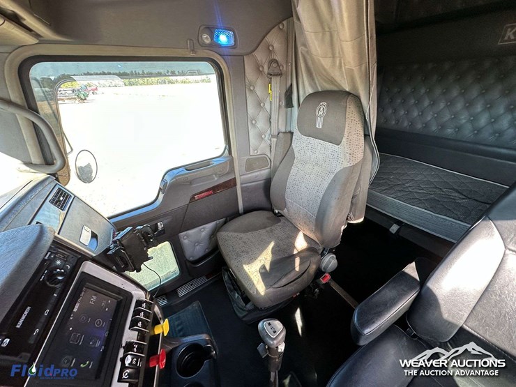 kenworth-t800-image-10