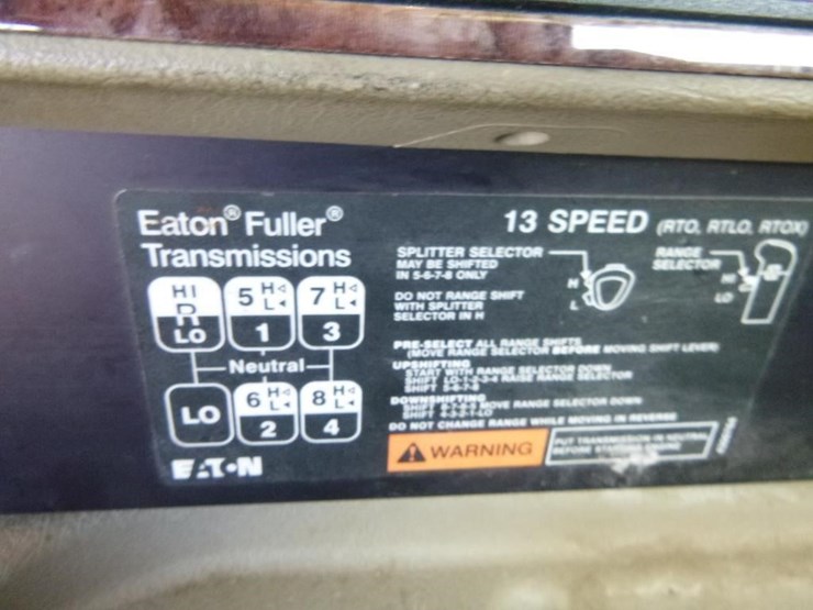 2008-international-df557-t/a-dump-truck-image-19