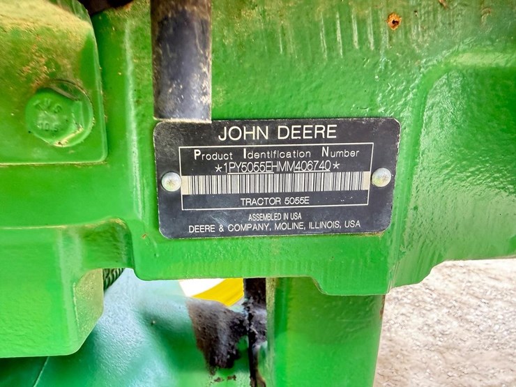 2021-john-deere-5055e-image-34