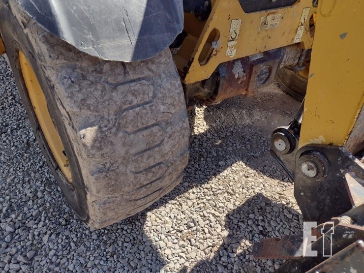 2011-caterpillar-th255-image-26