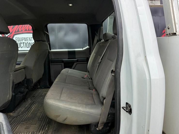 2017-ford-f350-image-27