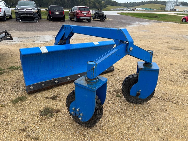 #1336-•-2022-topcat-sssg72-dozer-blade-image-8
