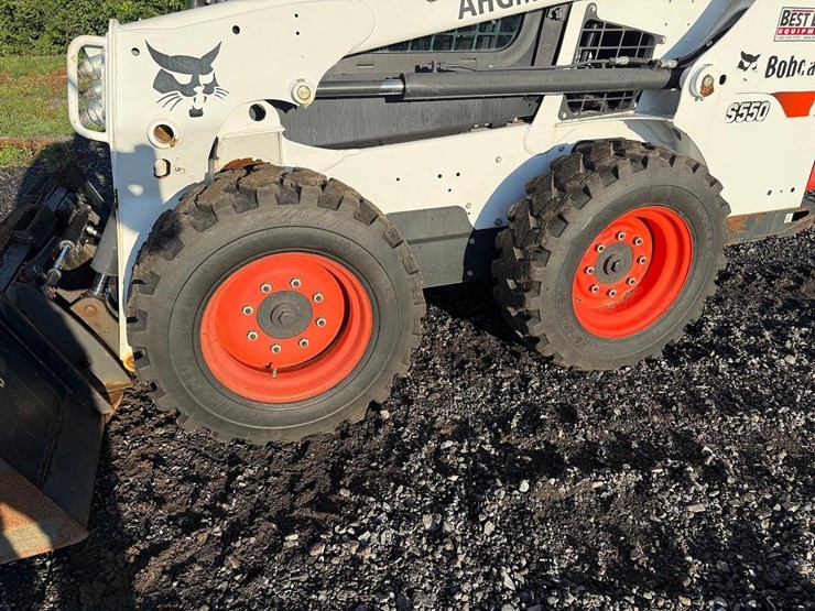 2017-bobcat-s550-image-13