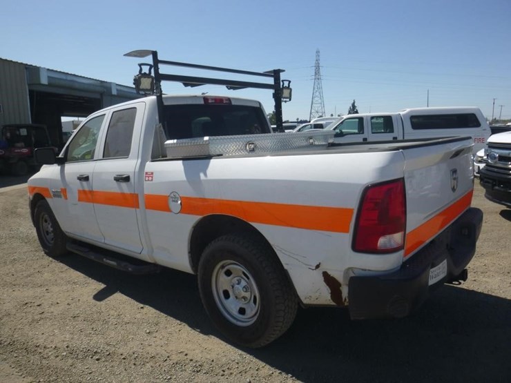 2016-dodge-1500-image-4