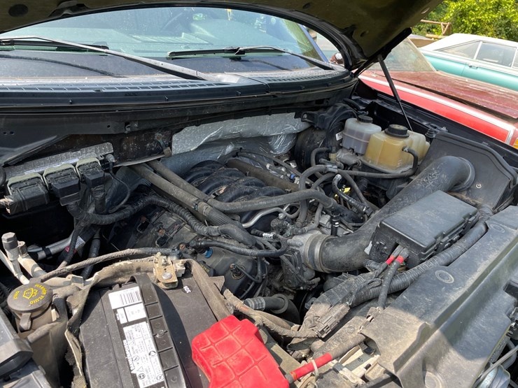 2013-ford-f150-xlt-image-30