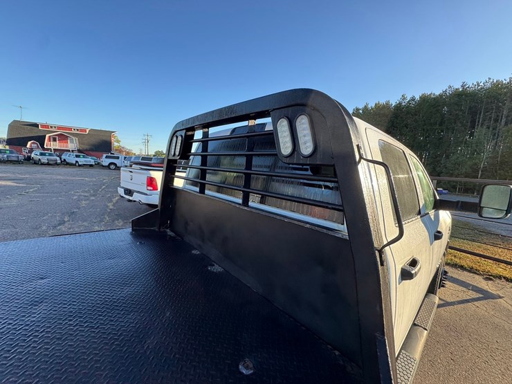 2020-dodge-3500-image-22