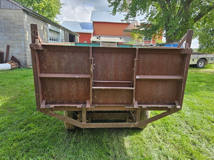 #8705-•-tandem-axle-dump-wagon-image-5