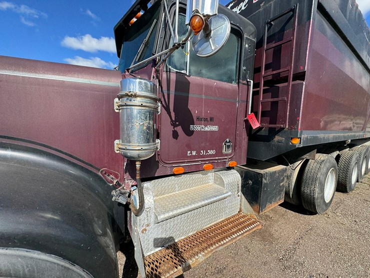 1981-kenworth-w900-image-12