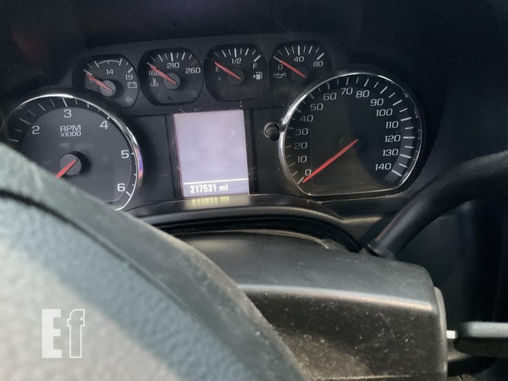 2018-chevrolet-silverado-1500-image-5