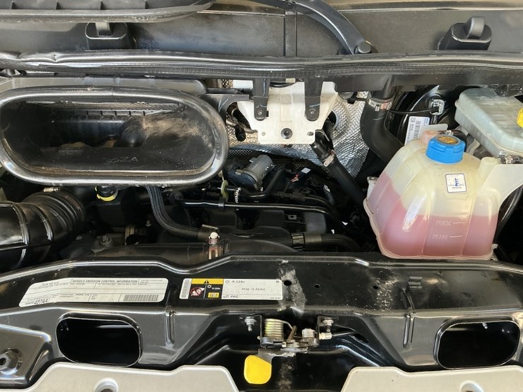 2020-dodge-2500-image-12