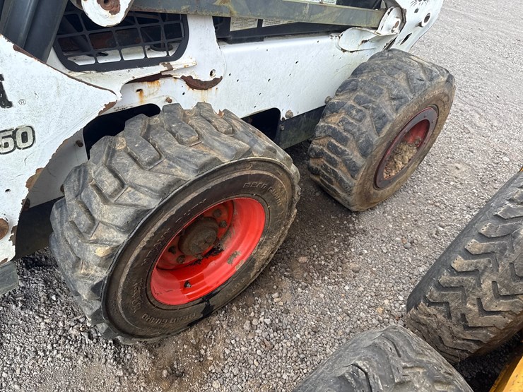 2015-bobcat-s650-image-5