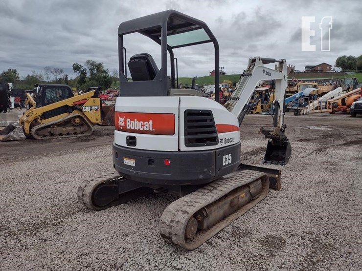 2012-bobcat-e35-image-36