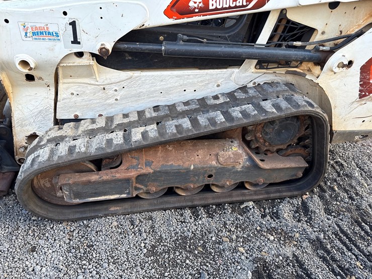 2021-bobcat-t550-image-11