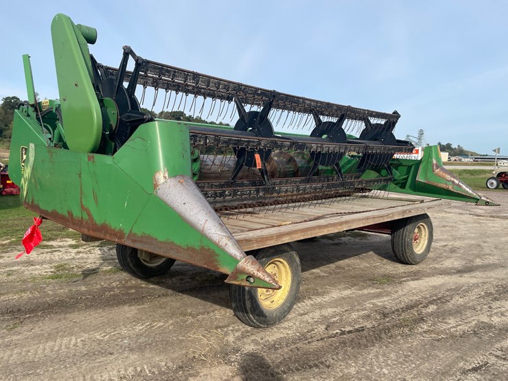 john-deere-216-image-1