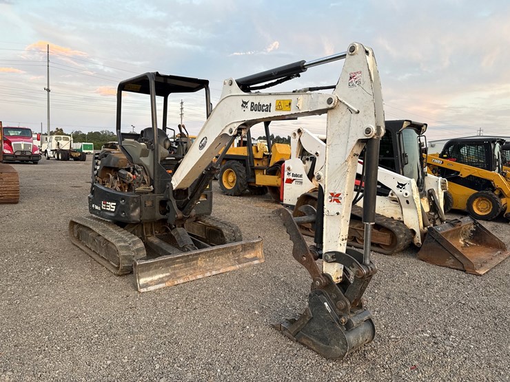2020-bobcat-e35-image-3
