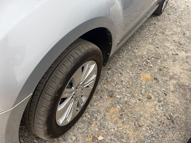 2010-chevrolet-equinox-image-21