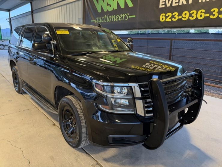 2019-chevrolet-tahoe-image-2