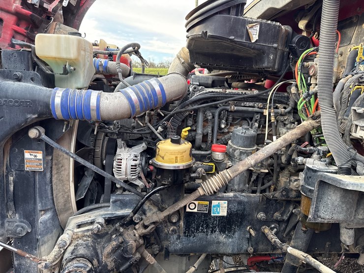 2017-kenworth-t880-image-22